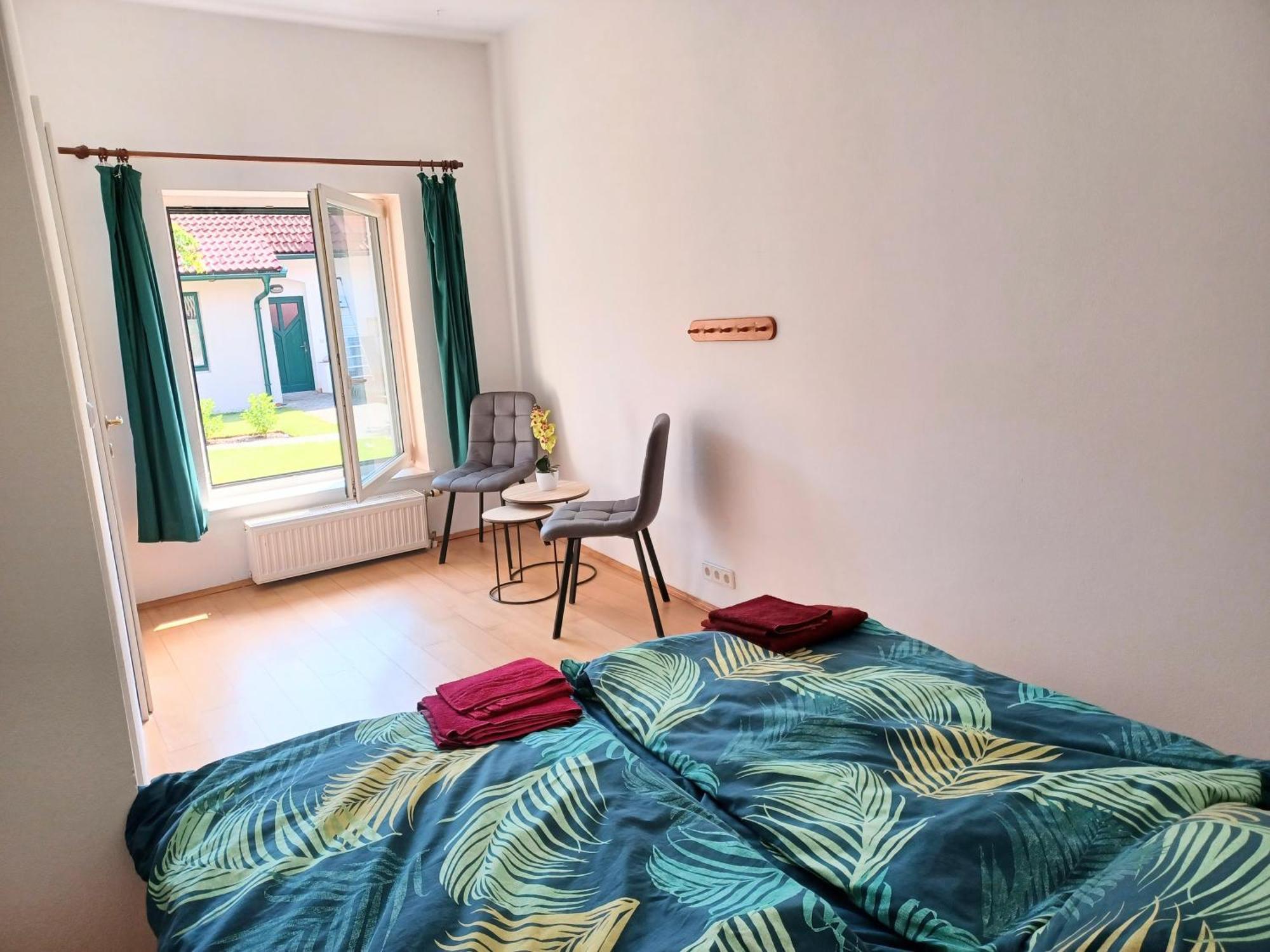 Ferienwohnungen und Appartements im idyllischen Vierkanthof Fürstenfeld Exterior foto